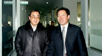 中央政治局委員、國(guó)務(wù)院副總理胡春華視察民豐馬鈴薯脫毒組培中心